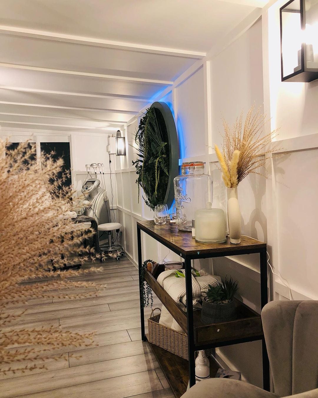 Filwood Pent Garden Hair Salon (FASTER DELIVERY)