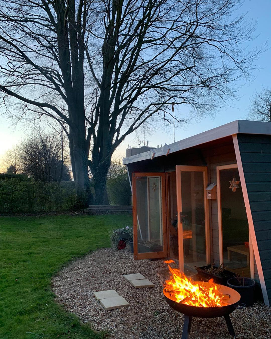 Avon Large Garden Pub (FASTER DELIVERY)