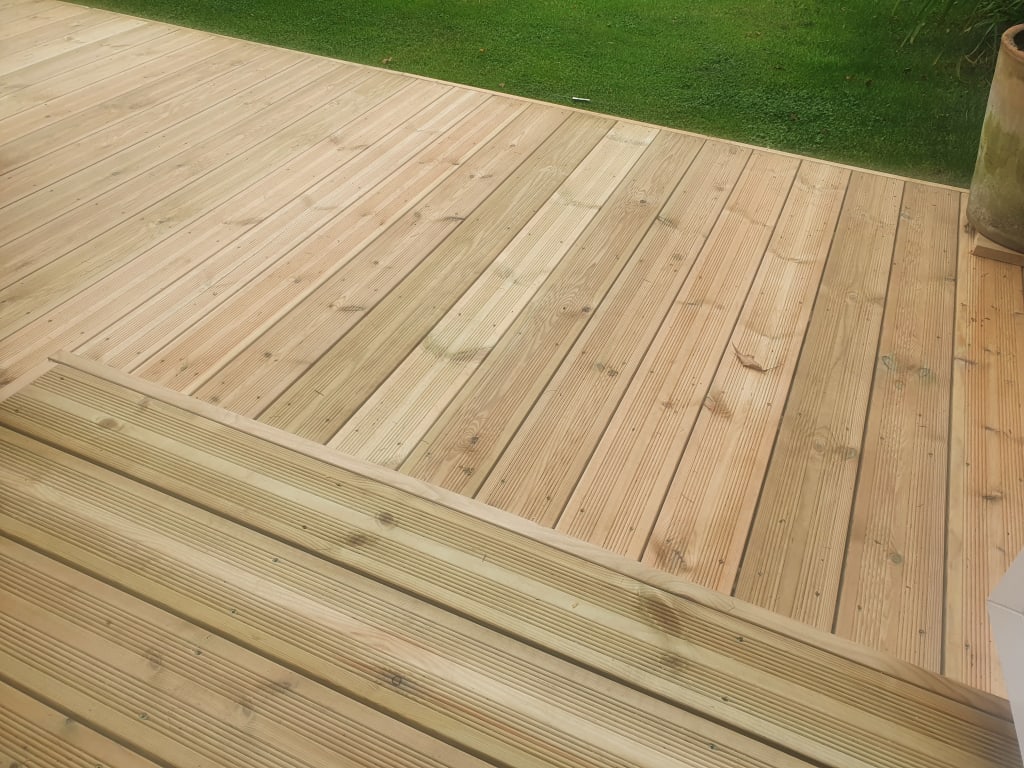 Timber Decking 19mm (Pressure Treated - £45 per M2)